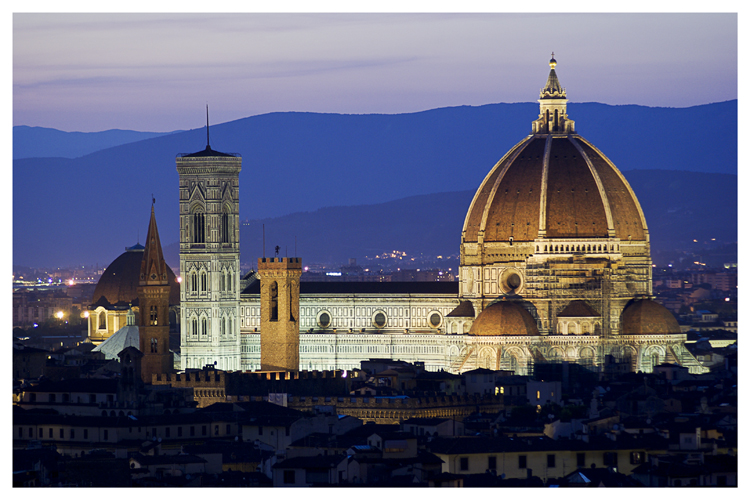 Florence: Duomo at dusk
